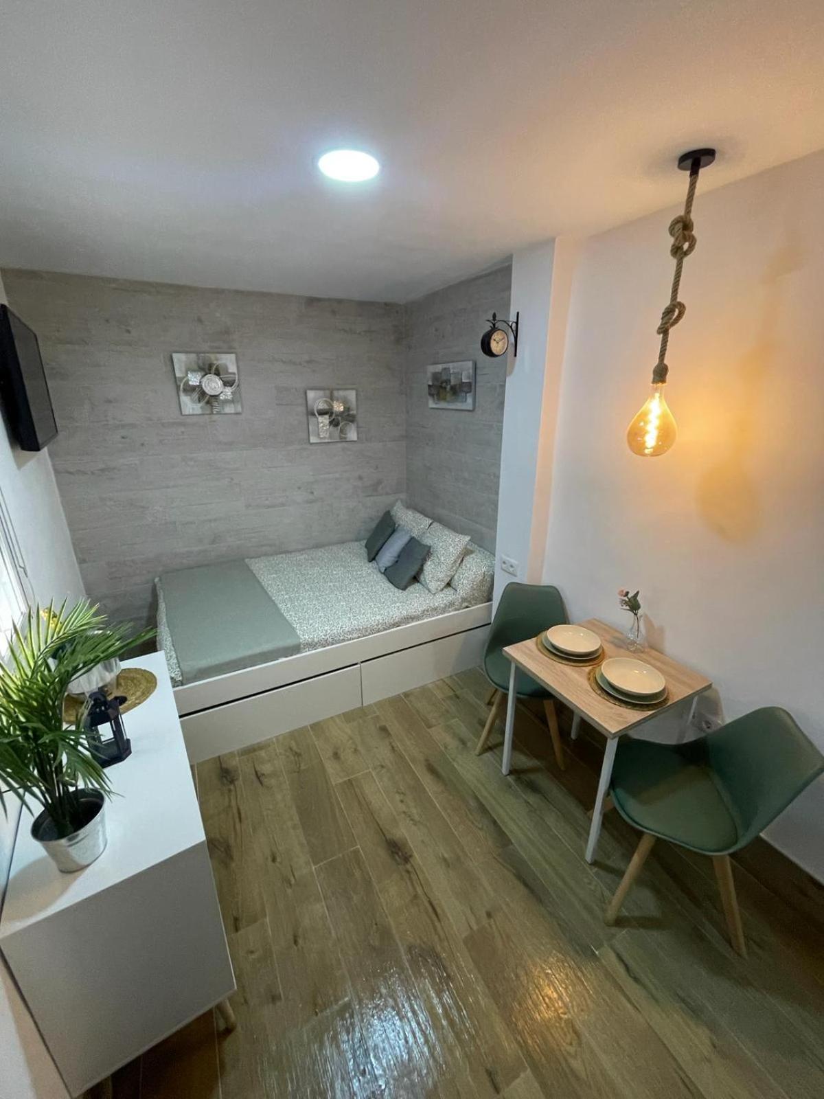 Estudio Bf Jacuzzi Jerez Jerez de la Frontera Exterior foto